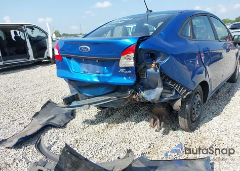 2011 Ford Fiesta S z USA, uszkodzony, nr VIN 3FADP4AJ3BM141811